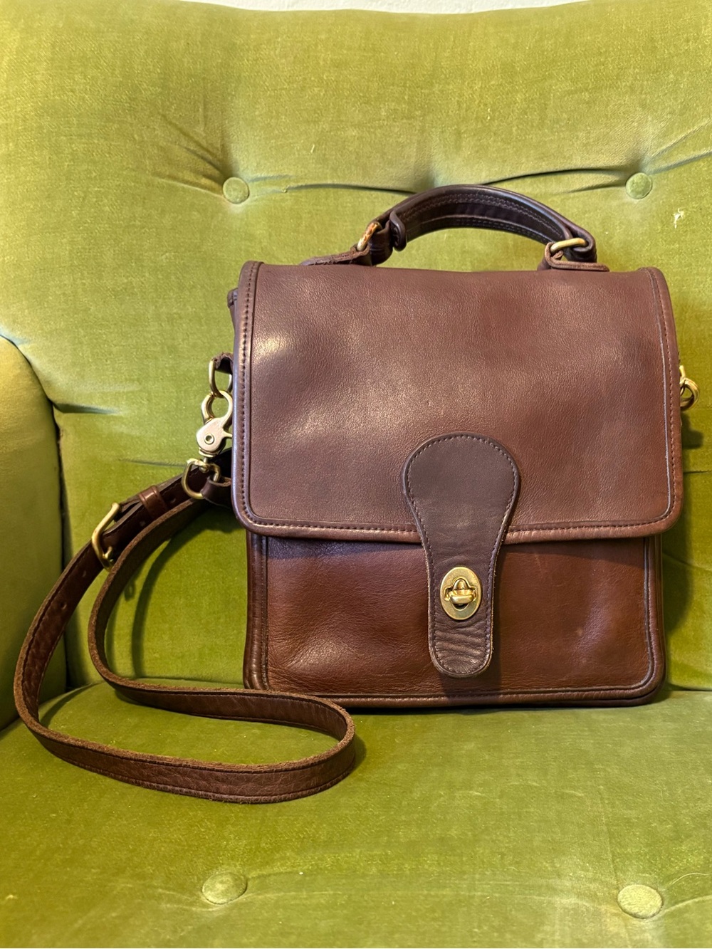Vintage Coach Station Bag Chocolate Brown